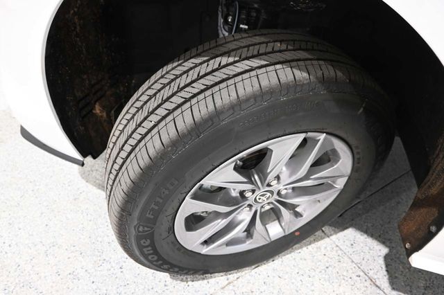 2026 Toyota Sienna LE FWD 8-Passenger - 23092170 - 10