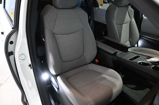 2026 Toyota Sienna LE FWD 8-Passenger - 23092170 - 15