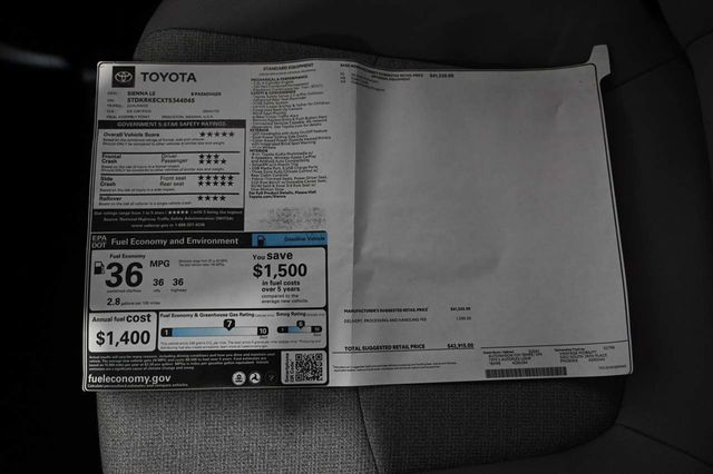 2026 Toyota Sienna LE FWD 8-Passenger - 23092170 - 35