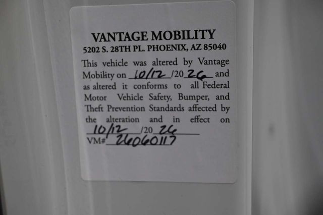 2026 Toyota Sienna LE FWD 8-Passenger - 23098843 - 33