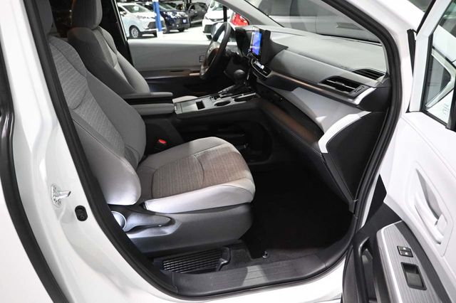 2026 Toyota Sienna LE FWD 8-Passenger - 23098844 - 14