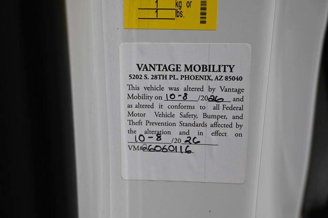 2026 Toyota Sienna LE FWD 8-Passenger - 23098844 - 33