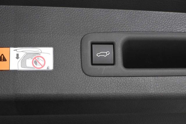 2026 Toyota Sienna LE FWD 8-Passenger - 23099425 - 22