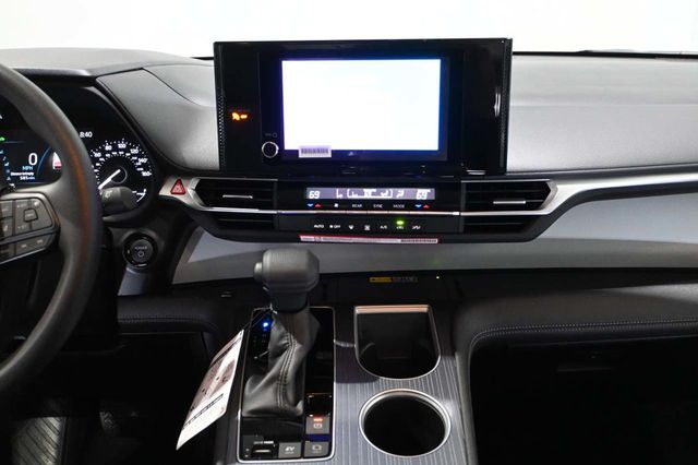 2026 Toyota Sienna LE FWD 8-Passenger - 23099425 - 25
