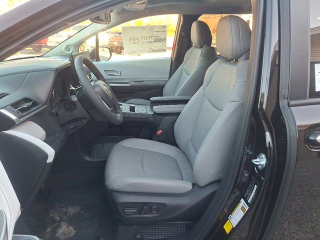 2026 Toyota Sienna XLE - 23089698 - 11