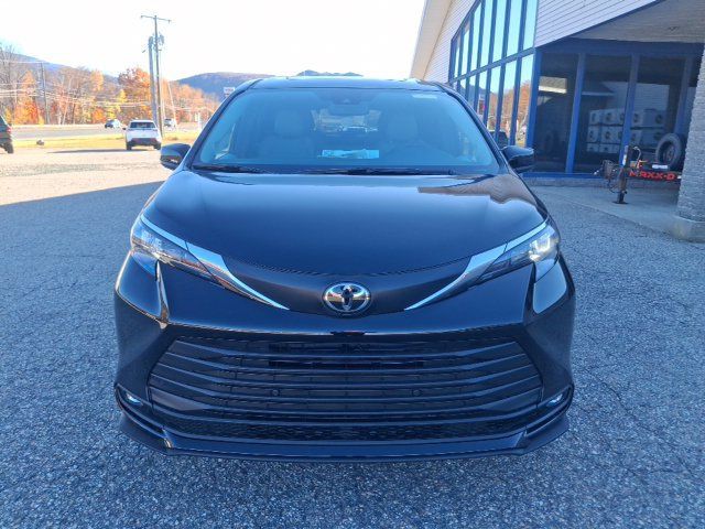 2026 Toyota Sienna XLE - 23089698 - 1