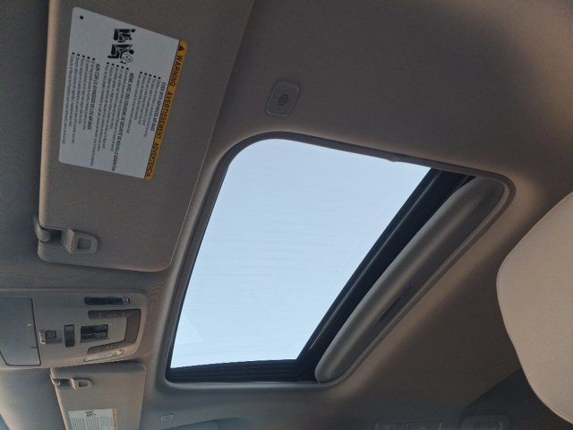 2026 Toyota Sienna XLE - 23089698 - 24