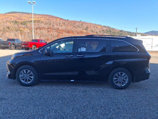 2026 Toyota Sienna XLE - 23089698 - 3