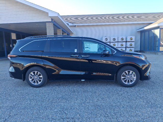 2026 Toyota Sienna XLE - 23089698 - 7