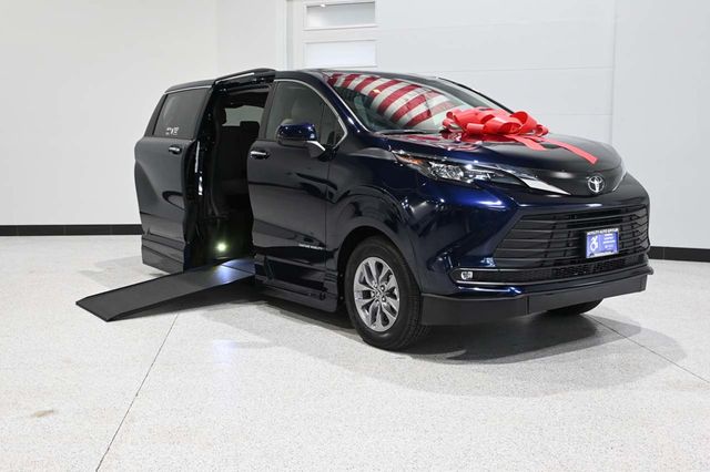 2026 Toyota Sienna XLE AWD 7-Passenger - 23031687 - 1