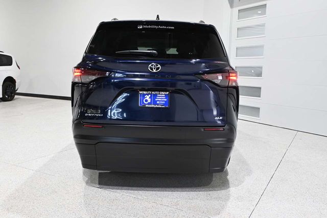 2026 Toyota Sienna XLE AWD 7-Passenger - 23031687 - 6
