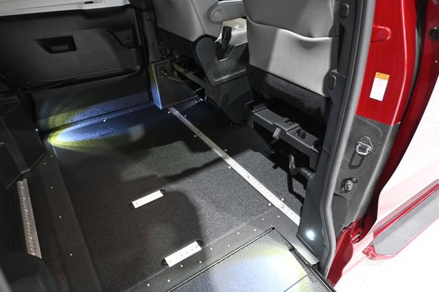 2026 Toyota Sienna XLE AWD 7-Passenger - 23041356 - 18