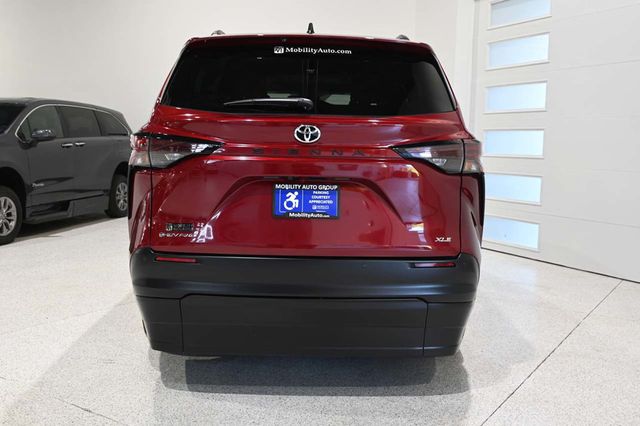 2026 Toyota Sienna XLE AWD 7-Passenger - 23041356 - 6
