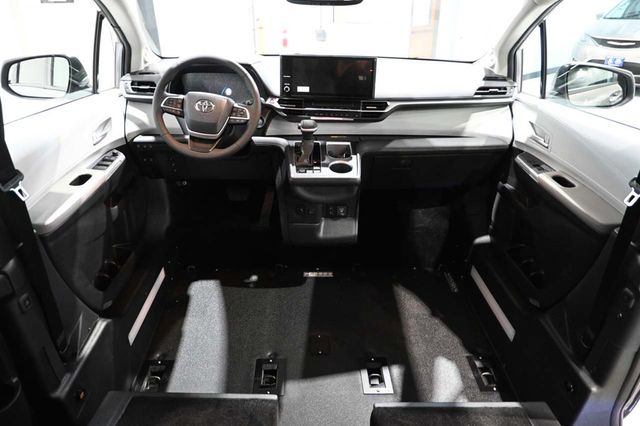 2026 Toyota Sienna XLE AWD 7-Passenger - 23079488 - 20