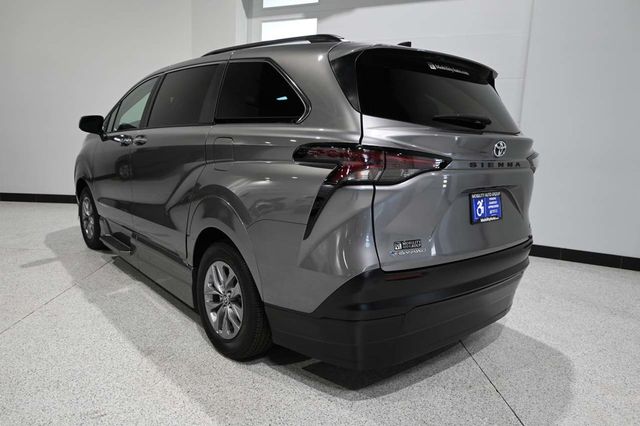 2026 Toyota Sienna XLE AWD 7-Passenger - 23079488 - 7