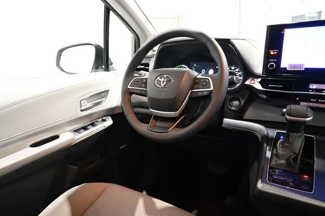 2026 Toyota Sienna XLE AWD 7-Passenger - 23099428 - 23
