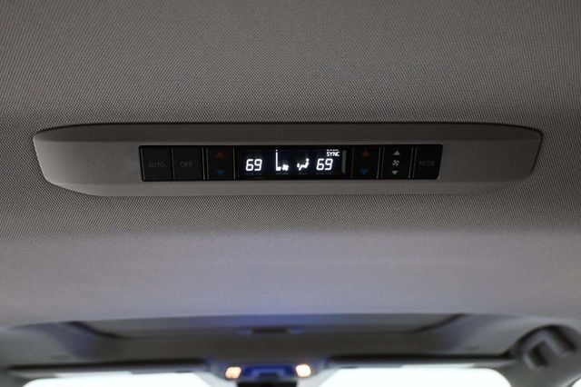 2026 Toyota Sienna XLE AWD 7-Passenger - 23099428 - 28