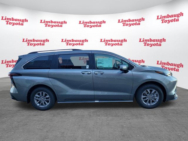 2026 Toyota Sienna XLE FWD 8-Passenger - 23093935 - 2