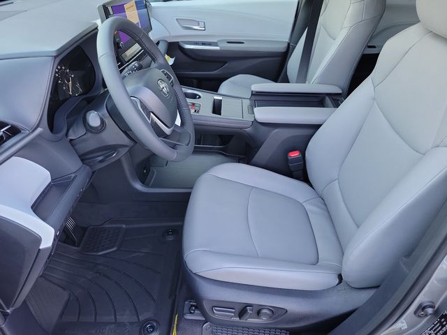 2026 Toyota Sienna XLE FWD 8-Passenger - 23093935 - 8