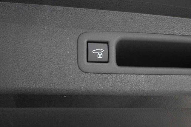 2026 Toyota Sienna XLE Mobility Handicap Van - 23065622 - 25