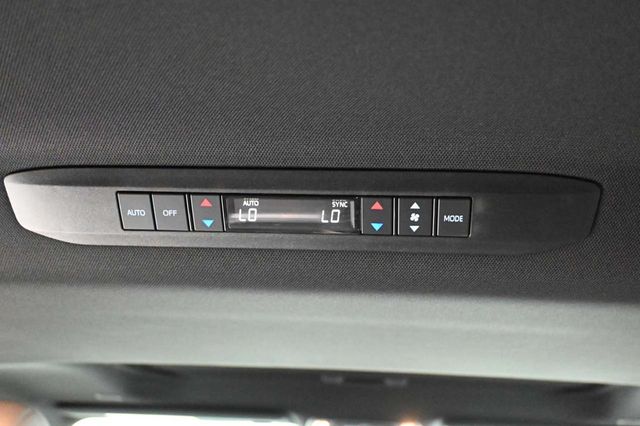 2026 Toyota Sienna XSE AWD 7-Passenger - 23038698 - 28