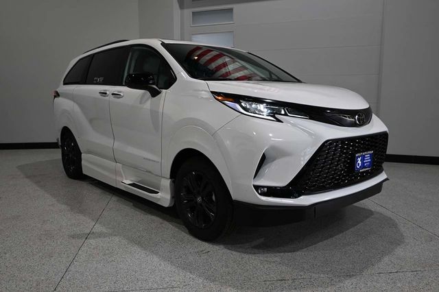 2026 Toyota Sienna XSE AWD 7-Passenger - 23038698 - 2