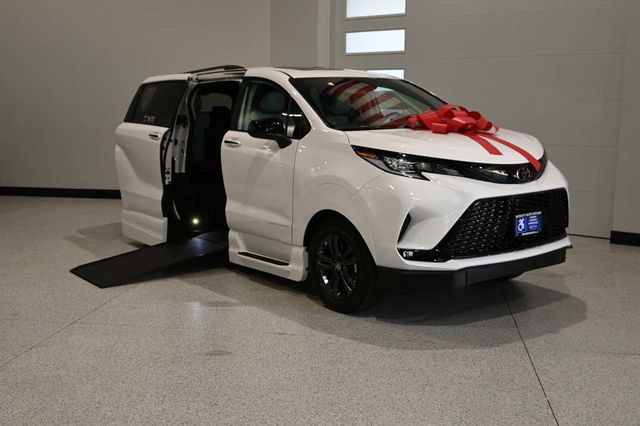 2026 Toyota Sienna XSE AWD 7-Passenger - 23079492 - 1