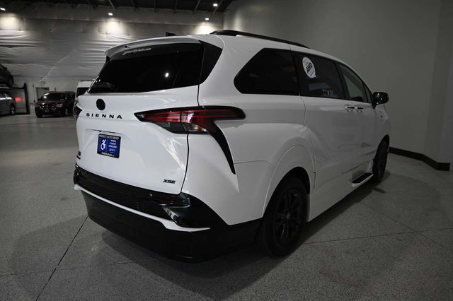 2026 Toyota Sienna XSE AWD 7-Passenger - 23079492 - 5