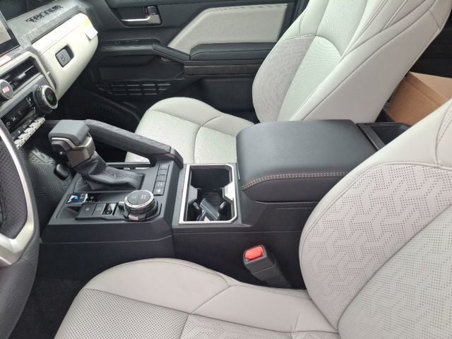 2026 Toyota Tacoma Limited - 23076255 - 23