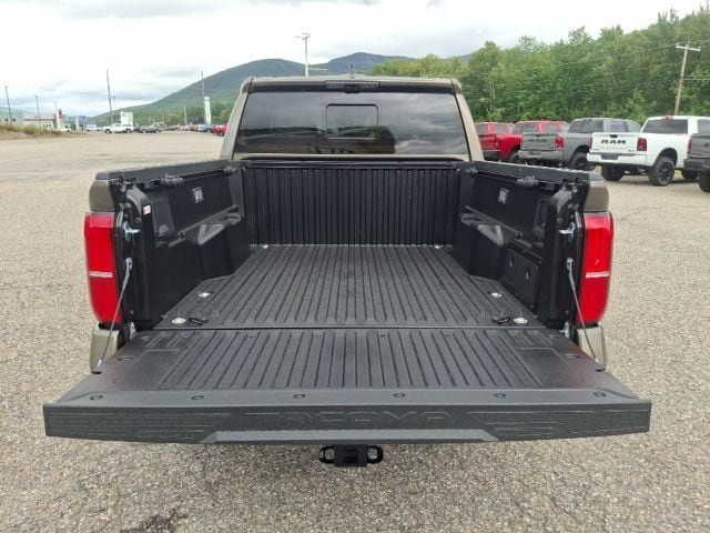 2026 Toyota Tacoma Limited - 23076255 - 26