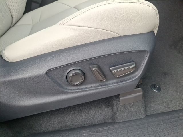 2026 Toyota Tacoma Limited - 23076255 - 29