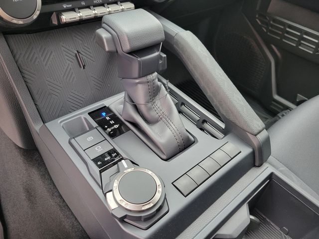 2026 Toyota Tacoma 4WD SR Double Cab 5' Bed Automatic - 22989742 - 4