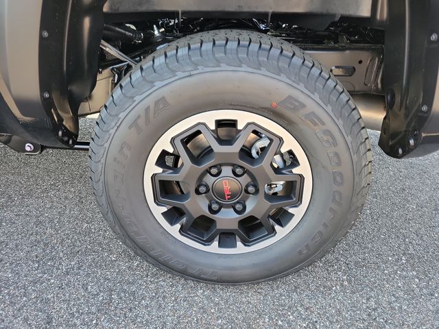 2026 Toyota Tacoma 4WD TRD Off Road Double Cab 5' Bed Automatic - 23083135 - 13