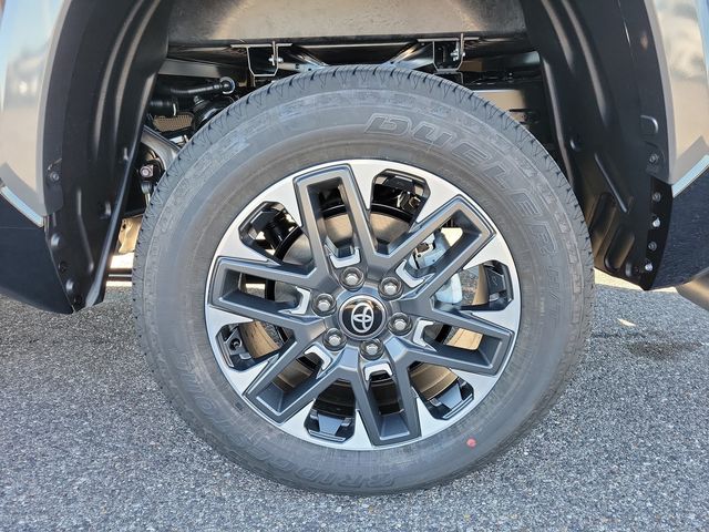 2026 Toyota Tundra 4WD Limited CrewMax 5.5' Bed - 23097602 - 14