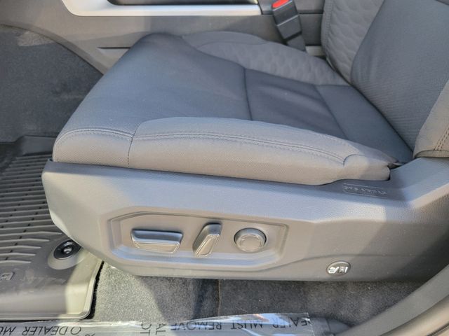 2026 Toyota Tundra 4WD SR5 CrewMax 5.5' Bed - 22983437 - 4