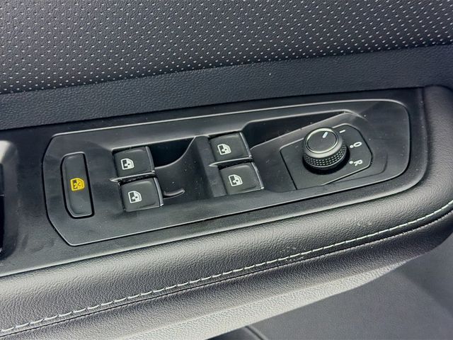 2026 Volkswagen Atlas Cross Sport 2.0T SE 4MOTION - 22988190 - 17