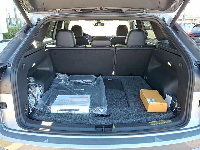 2026 Volkswagen Atlas Cross Sport 2.0T SEL R-Line Black 4MOTION - 22928315 - 20