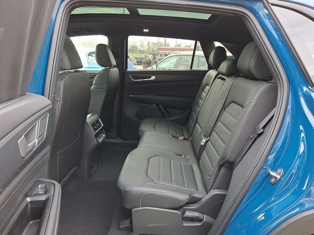 2026 Volkswagen Atlas Cross Sport 2.0T SEL R-Line Black 4MOTION - 22938006 - 7