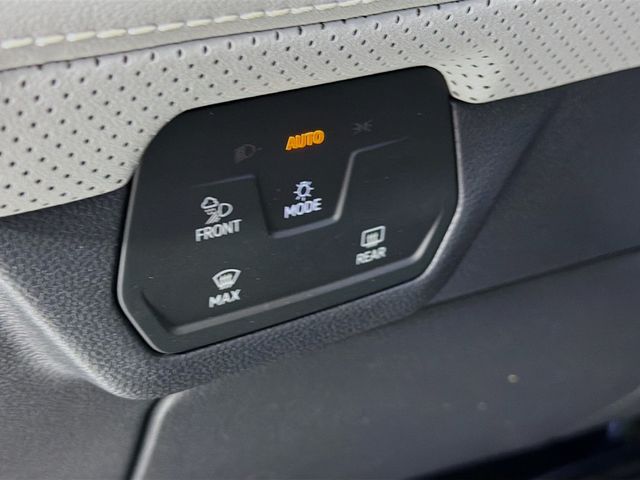 2026 Volkswagen Atlas Cross Sport 2.0T SEL R-Line Black 4MOTION - 22988177 - 9