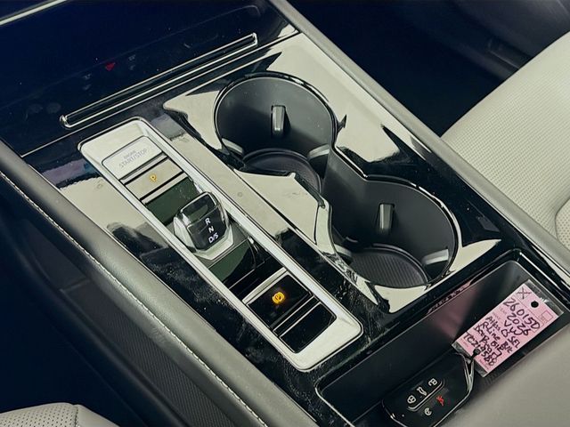 2026 Volkswagen Atlas Cross Sport 2.0T SEL R-Line Black 4MOTION - 22988177 - 17