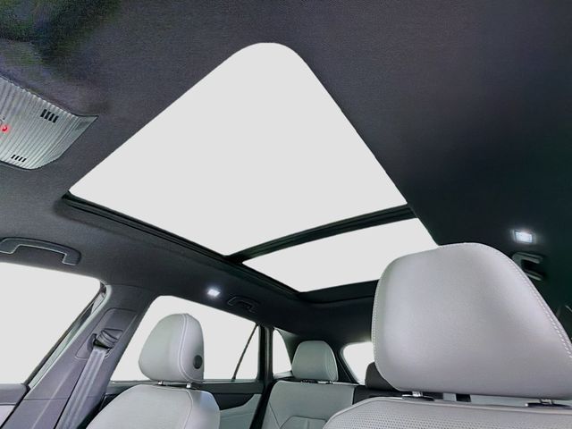 2026 Volkswagen Atlas Cross Sport 2.0T SEL R-Line Black 4MOTION - 22988177 - 22