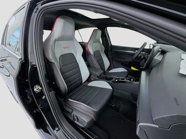 2026 Volkswagen Golf GTI 2.0T SE DSG - 22953471 - 28