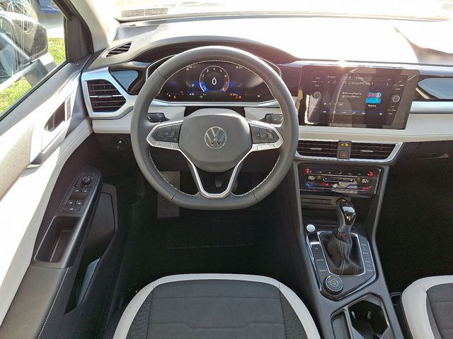 2026 Volkswagen Taos SE 4MOTION - 22953472 - 10