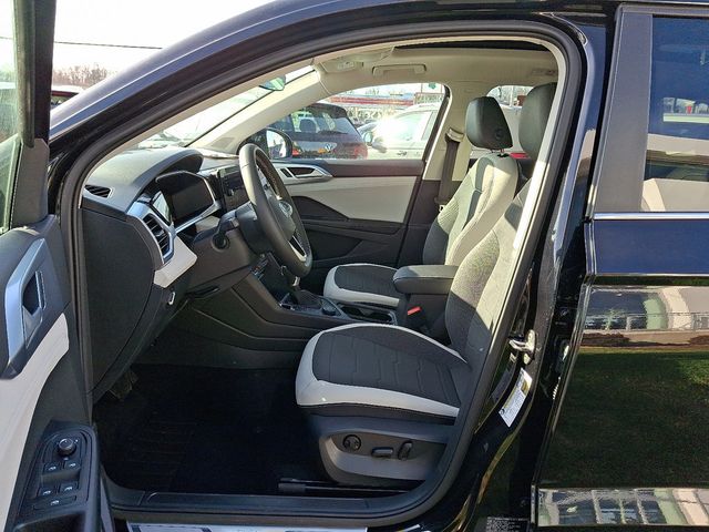 2026 Volkswagen Taos SE 4MOTION - 22953472 - 12