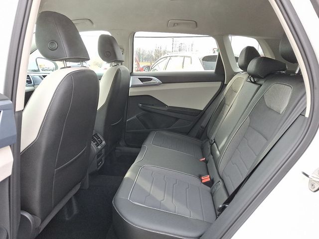 2026 Volkswagen Taos SE 4MOTION - 22958876 - 7