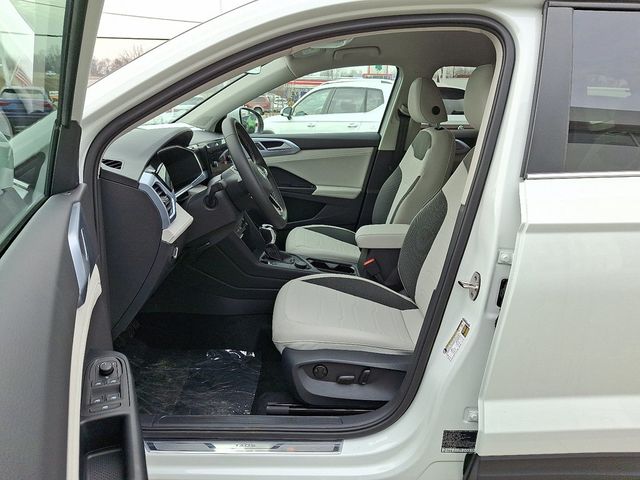 2026 Volkswagen Taos SE 4MOTION - 22964449 - 11