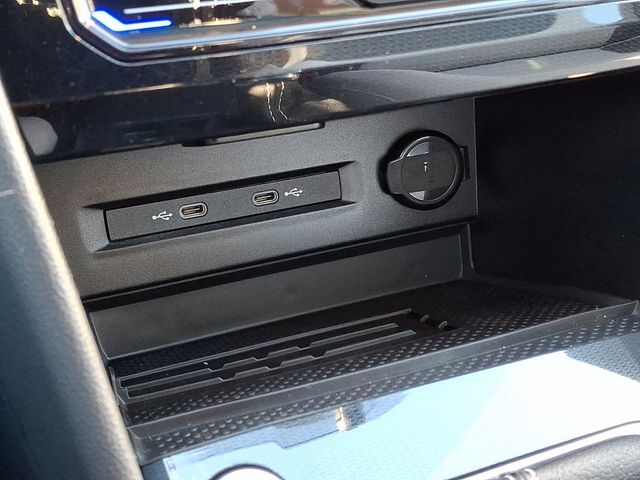 2026 Volkswagen Taos SE 4MOTION - 22974371 - 17