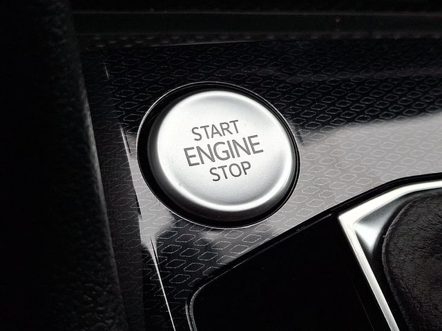 2026 Volkswagen Taos SE Black 4MOTION - 22958862 - 13