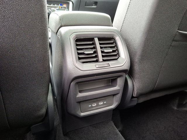 2026 Volkswagen Taos SEL 4MOTION - 22958166 - 8