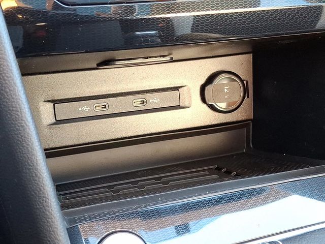 2026 Volkswagen Taos SEL 4MOTION - 22972386 - 19